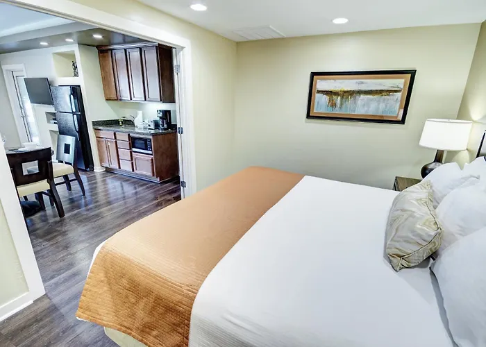 Orange Tree 2br 2ba King Bed *