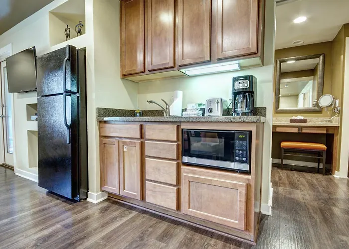Orange Tree 2br 2ba King Bed